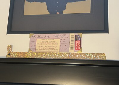 マイケルジャクソン　メモリアルチケット　パンフレット　ブレス　駐車券　非売品 Michael Jackson Memorial Service Program Ticket & Wristband Unused