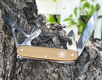 Swiss Army Knife, L.E. Pioneer X Terra Brown, Victorinox 0.8231