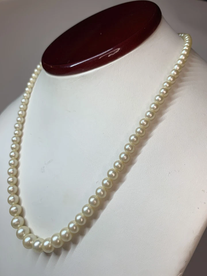 Marvella Pearl Necklace Cream Gold Tone Graduated Faux Luminescent 17.75” Patent - Image 3 of 4