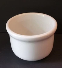 BIA Cordon Bleu White Soup Crock Bowl Microwave, Oven Safe EXCELLENT CONDITION