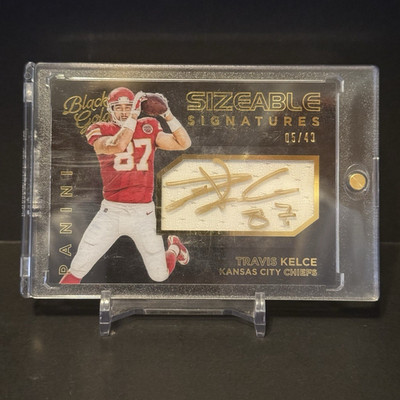 Panini 2015 Black Gold Sizeable Signatures Travis Kelce Auto #SS-TK /49