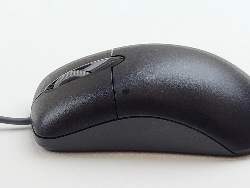 Microsoft X802382 Wheel Mouse Optical USB & PS/2 Compatible - Black - TESTED! - Image 2 of 4