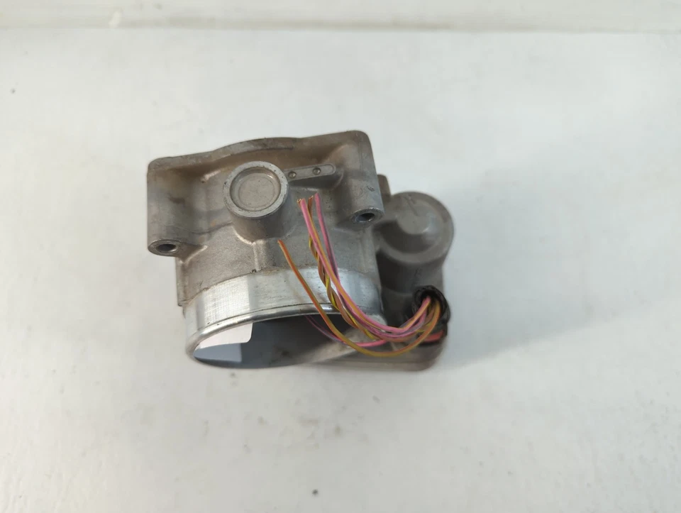 Dodge Durango 2005-2008 carrocería del acelerador C5HJM Foto 3 de 4