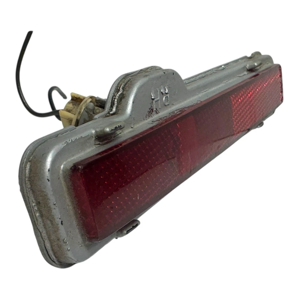 Luz de señalización lateral para parachoques trasero derecho Cadillac Brougham Pass 1990-1992 OE 16512000 Foto 4 de 4
