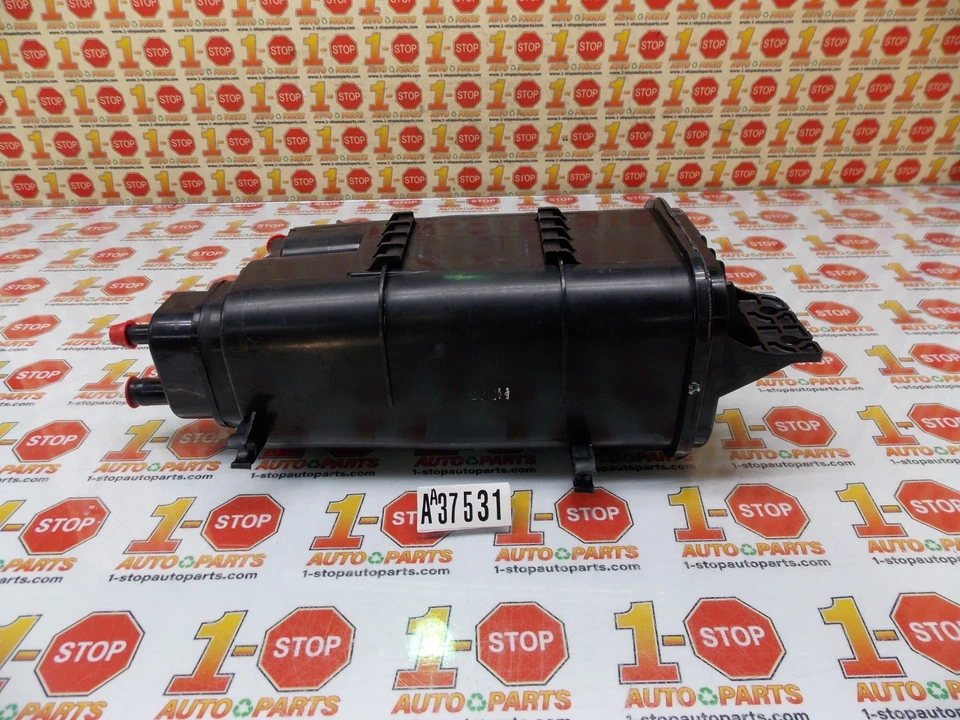 Bote de vapor de combustible KIA SOUL 2010-2013 314102K500 OEM Foto 2 de 4