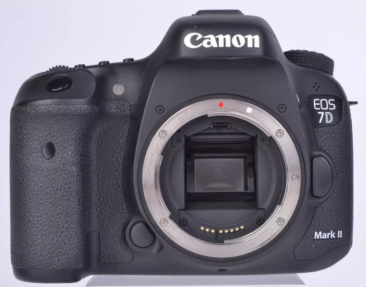 Canon EOS 7D Mk II 20 MP DSLR Camera Body Only Shutter Count:82K #KR01492