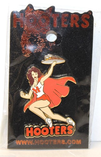 HOOTERS GIRL BRUNETTE SERVER WAITRESS PIN (STAFF WEST COAST) SUPER HERO/CAPE - Picture 2 of 4