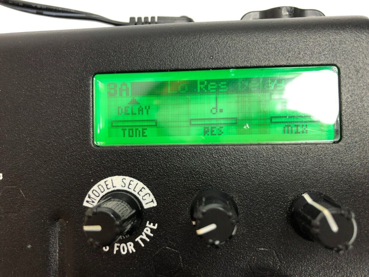 LINE6 M9 Stompbox Modeler W/adapter Guitar Effect Pedal In