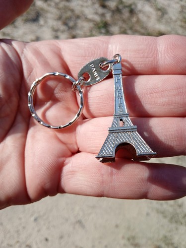 Lot of 5 Metal Eiffel Tower Keychains! Car Motorcycle Pendant Keyrings - 第 8/10 張圖片