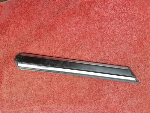 BMW E21 Zierleiste Kotflügel Vorne Links