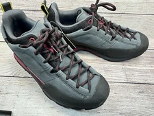 Women La Sportiva Boulder X Grey Suede Leather Approach Shoes US 8.5 EU 40 CLEAN