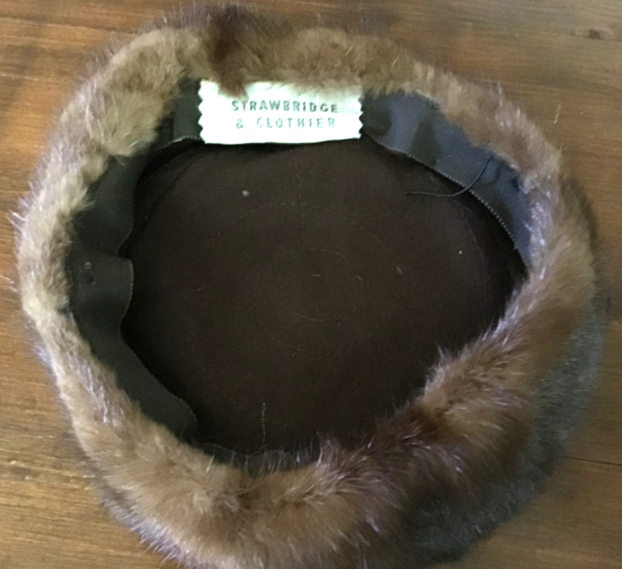 VTG.Strawbridge & Clothier Round Brown Fur Pillbox Hat 7 inch diameter.
