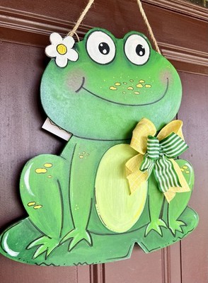 Door Hanger 18 In Round Wood Hand painted Summer Bedroom Decor Wall Hanging Frog