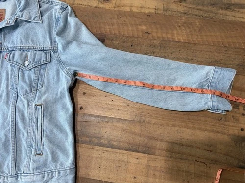 Levi's Denim Trucker Jacket Size Medium Light Wash Blue Jean Coat Red Tab image 6