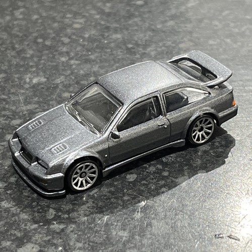 Hot Wheels FORD SIERRA RS500 COSWORTH Custom