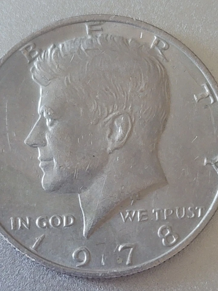 1978 D Kennedy Half Dollar Error Coin "No FG" Initials, A ONE OF A KIND COIN  - Image 3 of 4
