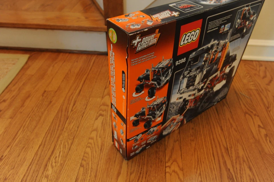 LEGO 9398 - 4x4 Crawler Technic Remote Controlled - New - Image 3 of 4