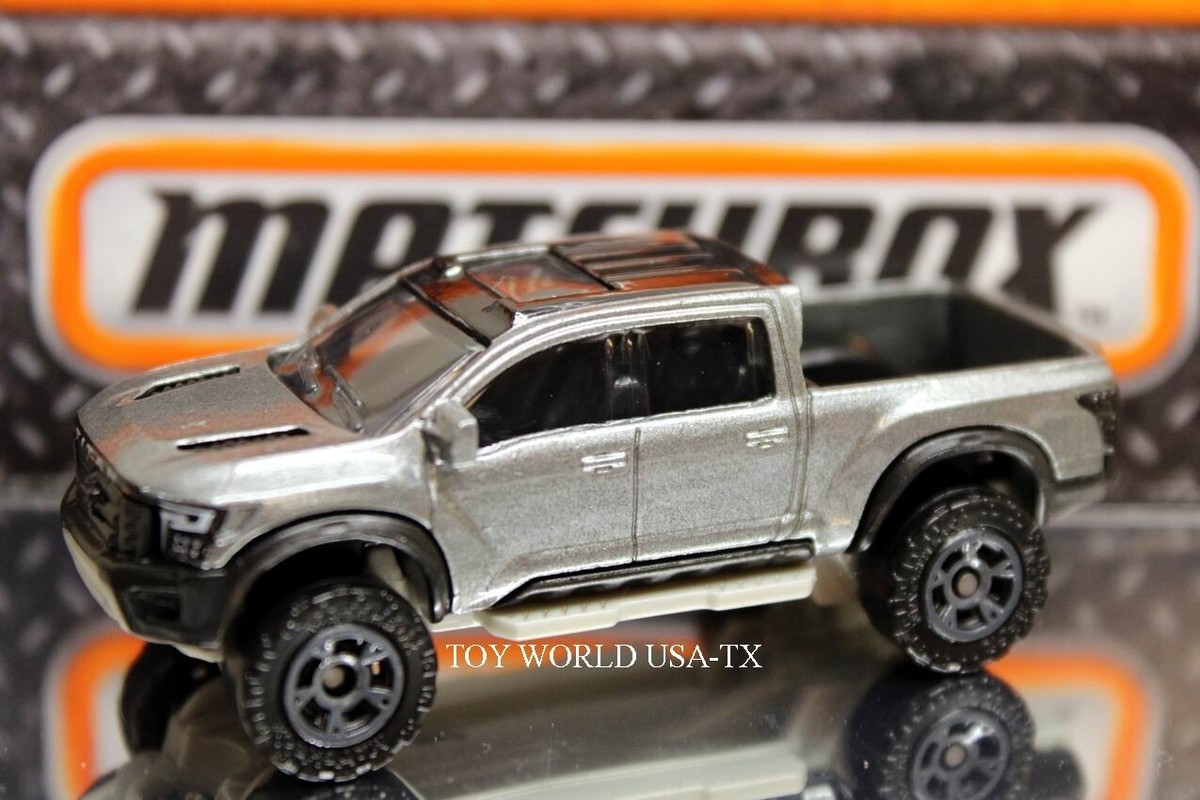 Set De 5 Voitures Miniatures Matchbox MBX Wild II 2020 - Nissan, AMG, Etc. NEUF Sous Blister