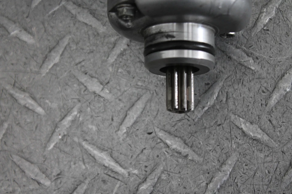 2004 HONDA CBR1000RR MOTOR DE PARTIDA MOTOR -DC 12V 31200-MEL-003 - Imagem 2 de 4