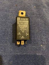 1981 - 1990 Classic Saab 900 Later Style Cooling Fan Timer Relay Fender Mounted