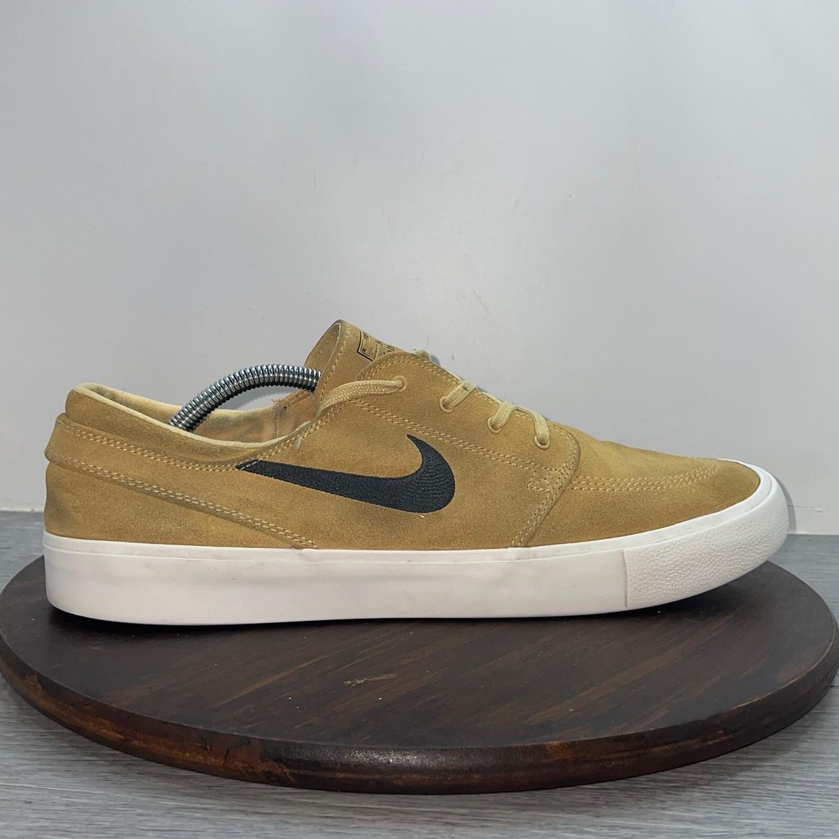 nike sb zoom stefan janoski celestial gold & anthracite shoes