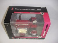 1/16 Ertl International 1066 Precision Key Series #9 White Stripe Tractor W/box!