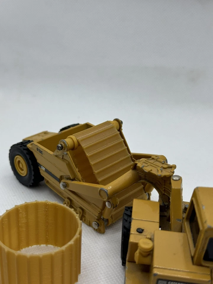 1 new belt for ERTL CATERPILLAR CAT 613C Elevating Scraper Earth Mover, 1/64 - Image 4 of 4