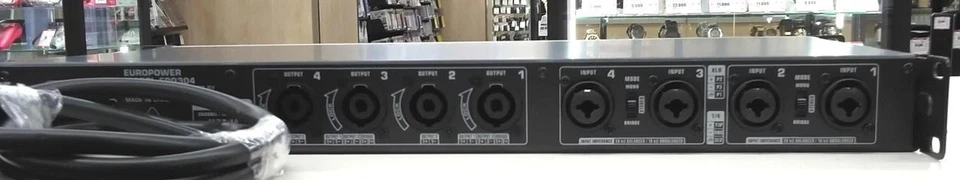 BEHRINGER Power Amplifier 4 Channel 75W 1U ATR EPQ304  - Image 3 of 4