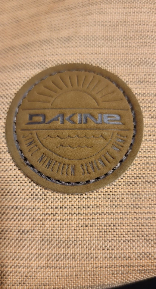 Dakine Crossbody Peach Bag Purse Travel Zipper Pocket Adjustable Strap  - Imagem 3 de 4