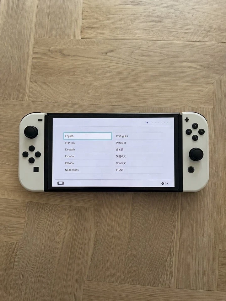 Nintendo Switch OLED, photo 4 of 5