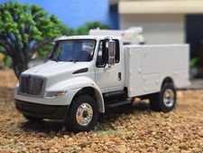 Custom 164 Greenlight Service Bed Truck 4x4 Crane International Ih Farm Ertl