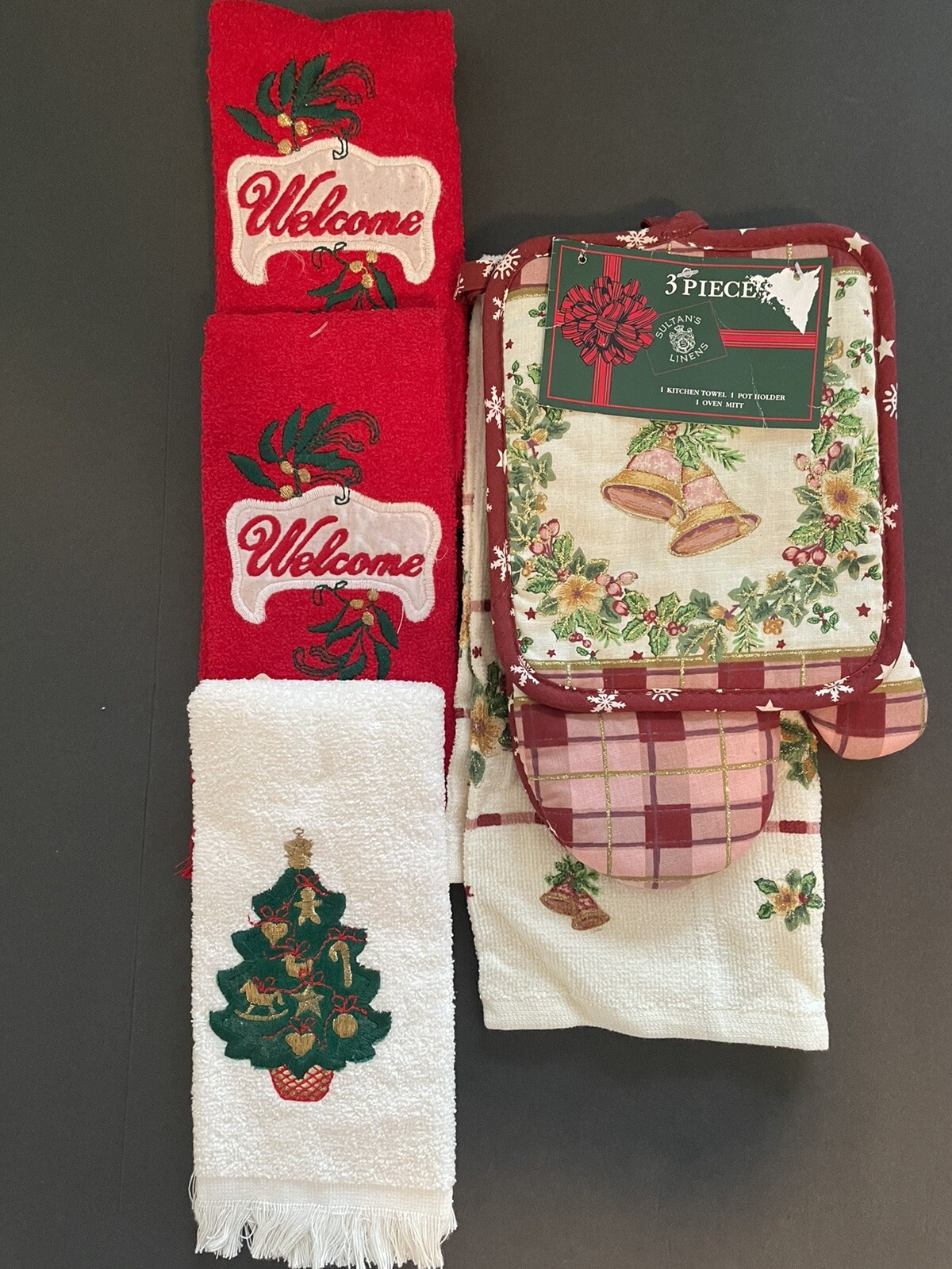 Vintage Christmas Bathroom Hand Towels And 3 Piece Kitchen Set eBay