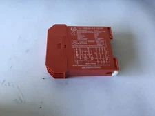 SCHMERSAL SRB-NA-R-C.15-24V SAFETY RELAY Great used item 