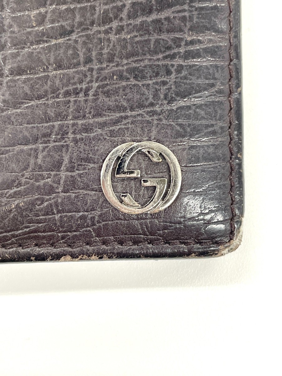 GUCCI インターロッキング　財布　Interlocking Wallet 淡い色調のシンプルシェイプに「グッチ」を象徴する“インター