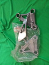 SUPPORTO PEDANA DX YAMAHA TZR125RR  TZR125R  NUOVO ORIGINALE