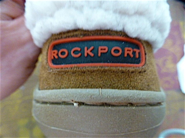 Chinelos Rockport novo na caixa camurça canela espuma com memória indoor outdoor 9 médio - Imagem 4 de 4