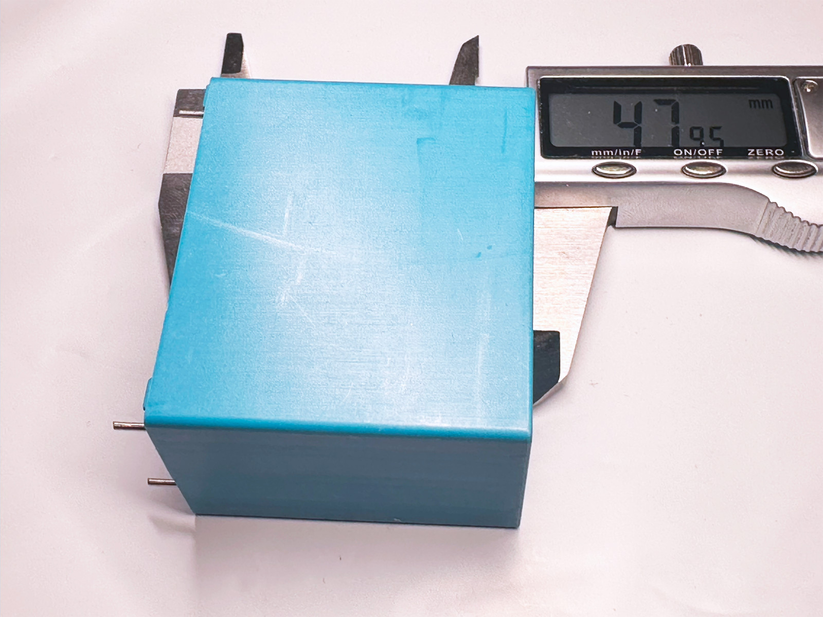 B32778A7406J500 EPCOS 40uF 700V 5% Polypropylene Film DC Link MKP Capacitor