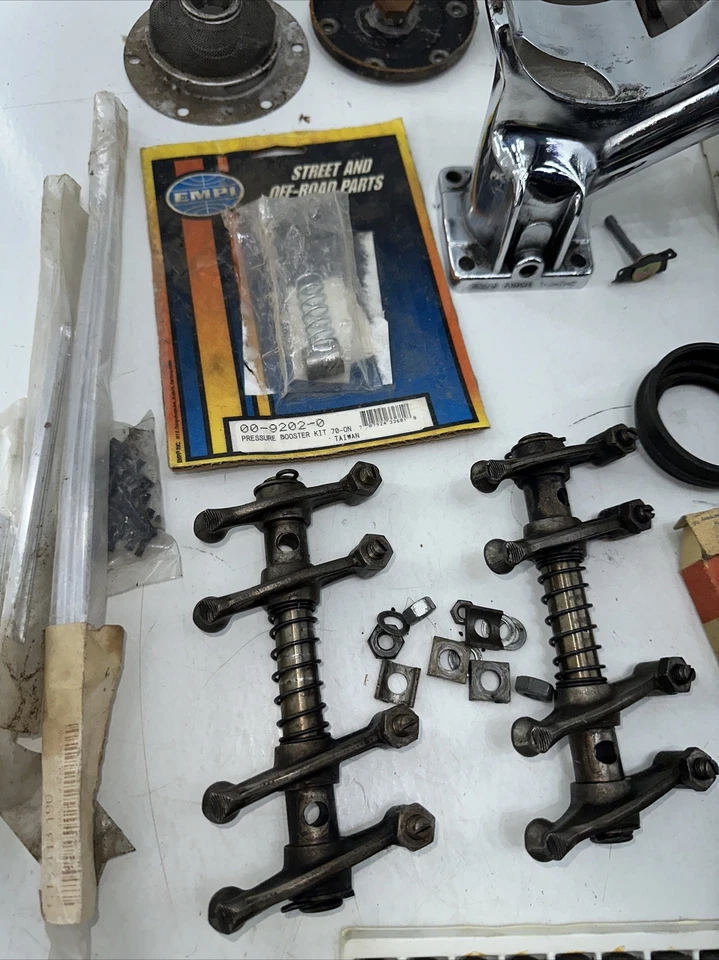 Gran Lote VOLKSWAGEN BUG BEETLE 1960-79 Piezas Motor Pernos Juntas Más Foto 2 de 4