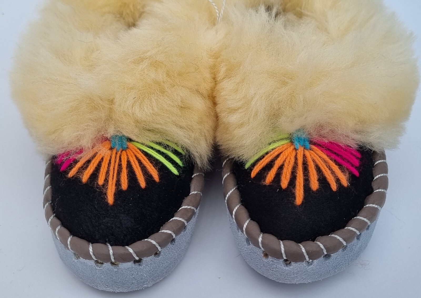 APL PELLICCIA DI AGNELLO calde PELLICCIA n.28 NUOVE pelle di pecora pelle ricamate a mano