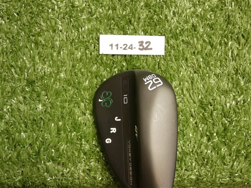 Cuña Titleist SM10 WedgeWorks Jet Black 62* 08* M Lob AMT White S300 acero ónix Foto 2 de 4