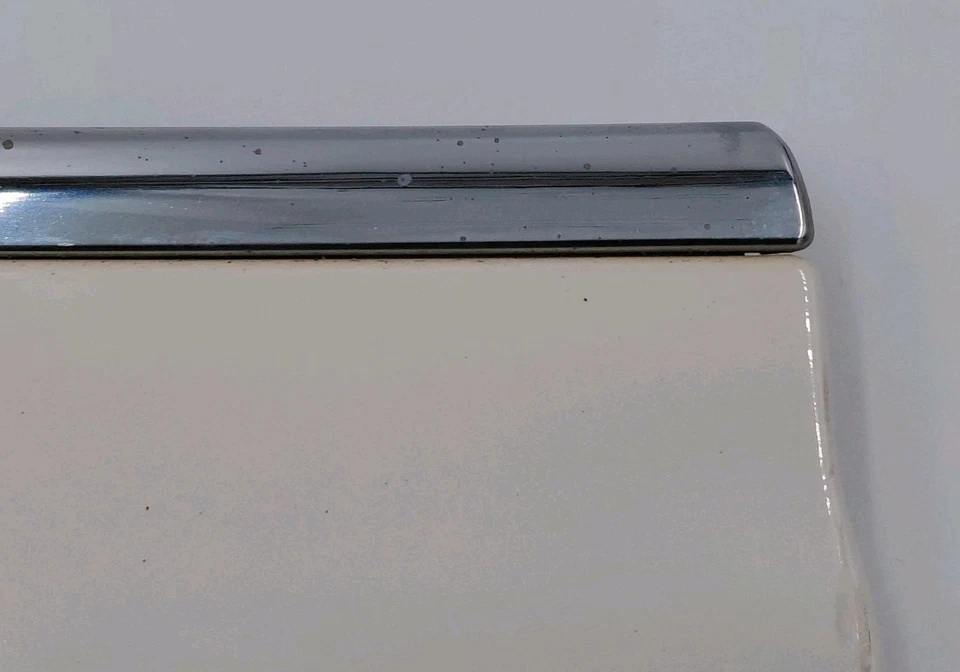 Buick Park Avenue LH 1997-2005 conductor guardabarros delantero moldura OEM B Foto 3 de 4