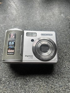 Samsung Dogmas S700 7.2 Mega Pixels
