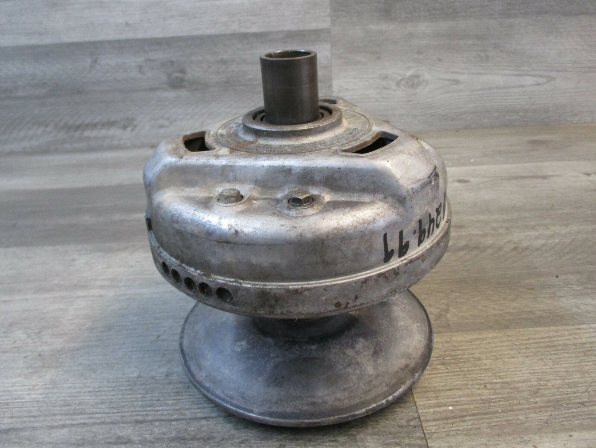 1979 79 Yamaha 440 Exciter Snowmobile Engine Primary Drive Clutch