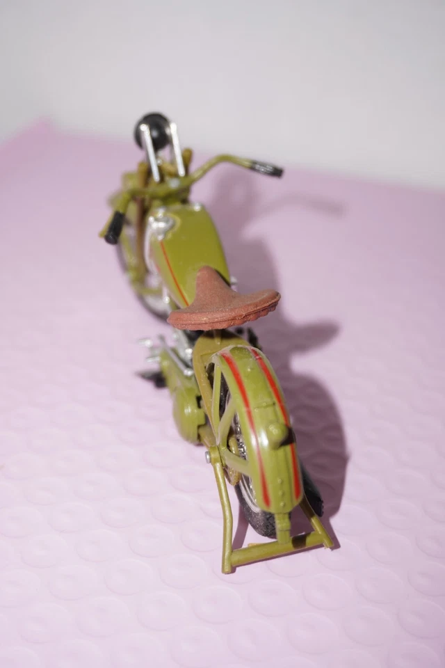 Harley Davidson JDH doble cámara Maisto 1:18 1928, verde militar, Foto 3 de 4