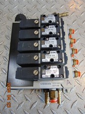 SMC MANIFOLD BLOCK w 5 SMC NVFS2100-3FZB SOLENOID VALVES