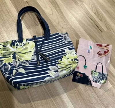 NWT Vince Camuto Leila Saffiano Leather Tote Bag Striped NAVY