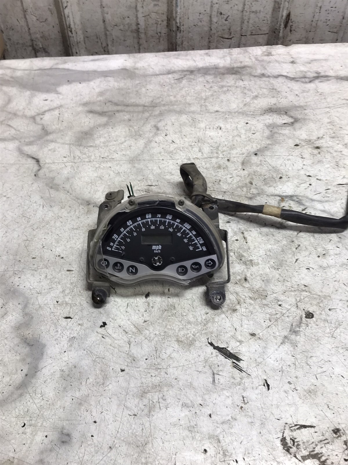06 Honda VTX1300 VTX 1300 C Gauge Meter Speedometer Speedo Tachometer Tach