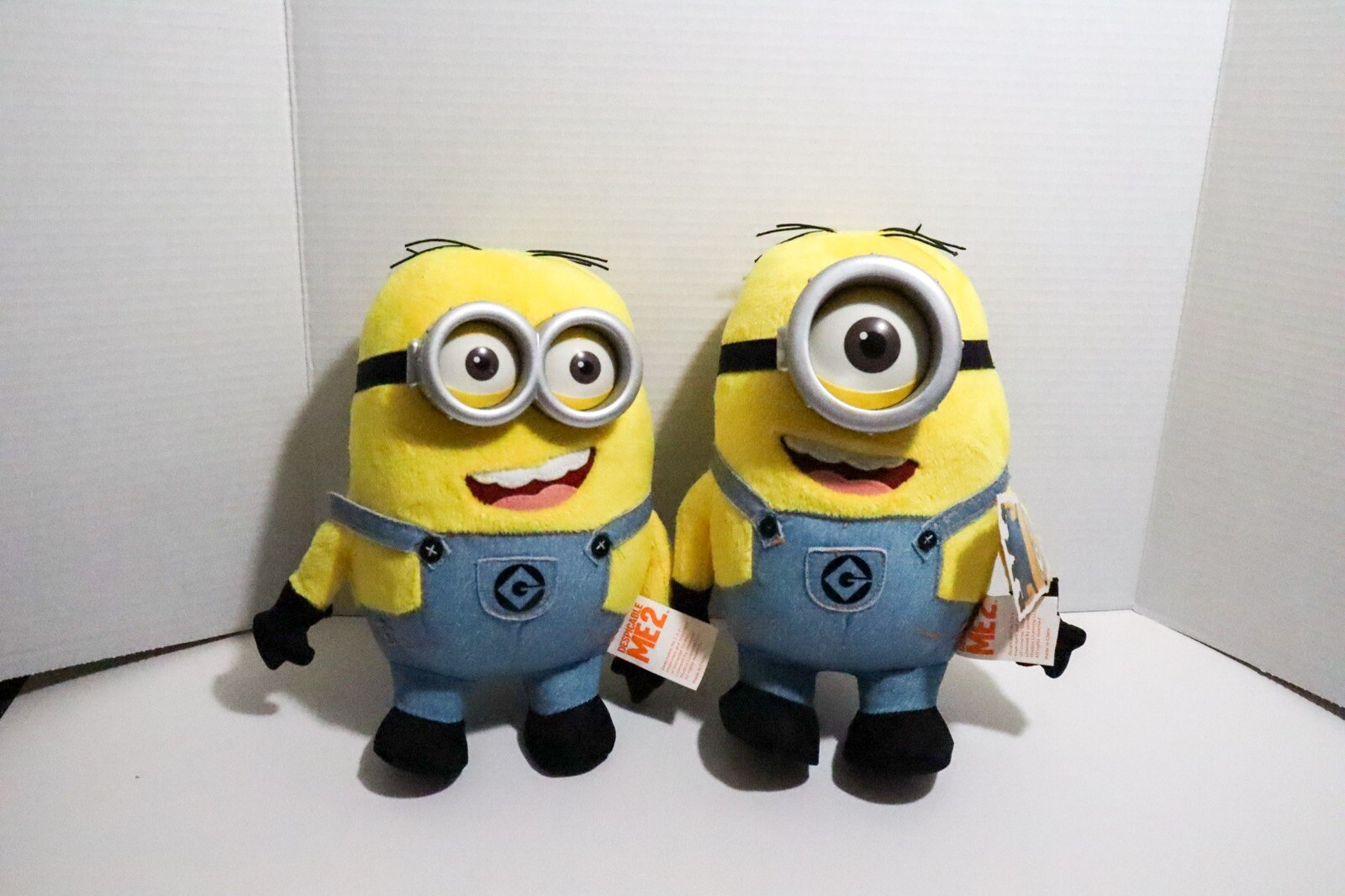 Despicable Me 2 Minion Dave Plush Talking Pop Out Light Up Eyes Stuffed Toy