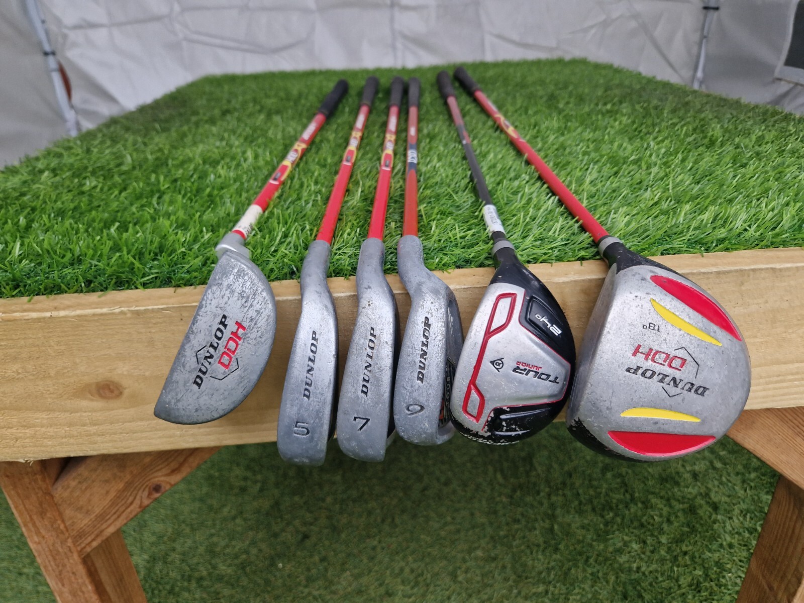 Dunlop DDH Junior Golf Club Set & Stand Bag 5 8 Years Right