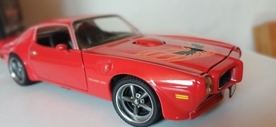 Pontiac Firebird Trans Am 1973 1:18 ERTL rot Arnie The Farmer Beswick